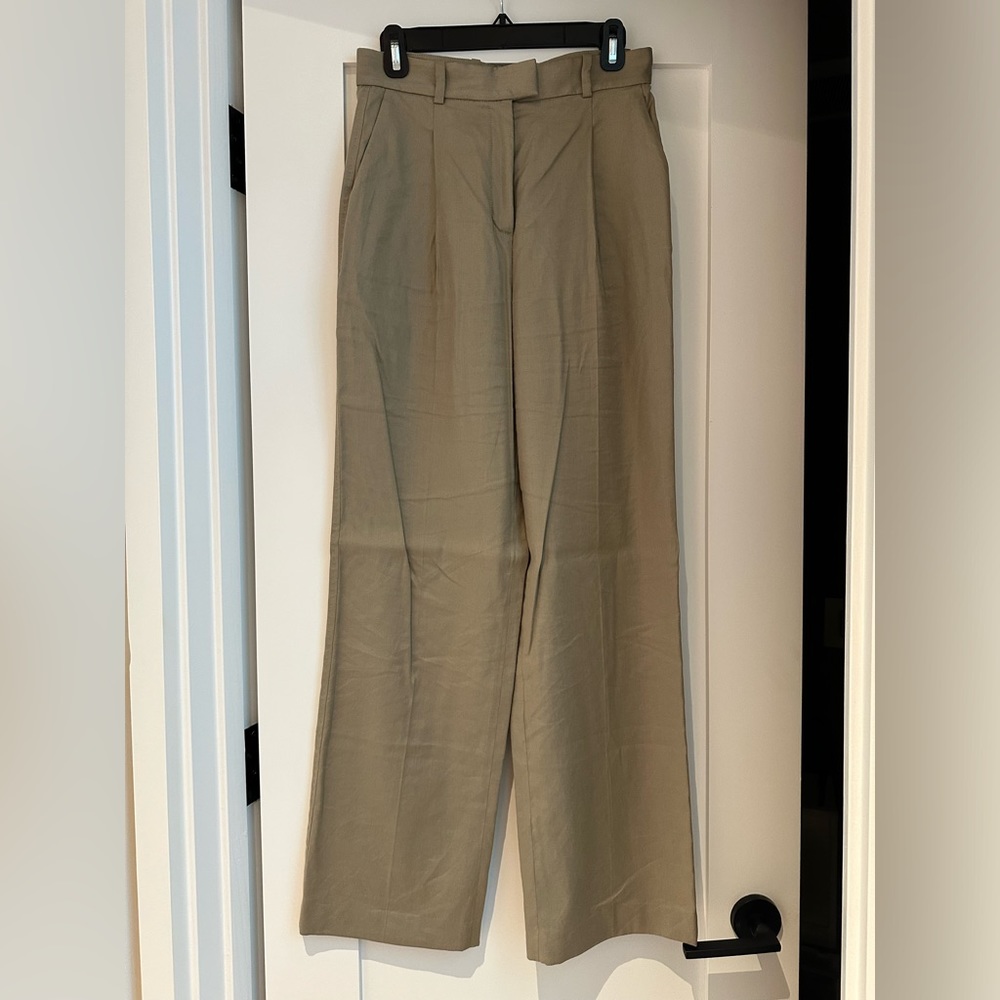 Aritzia Babaton Sadiki Linen Pant in Dry Basil Green